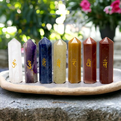 SET DE 7 PUNTAS 5 CM MINERALES 7 CHAKRAS REF 990