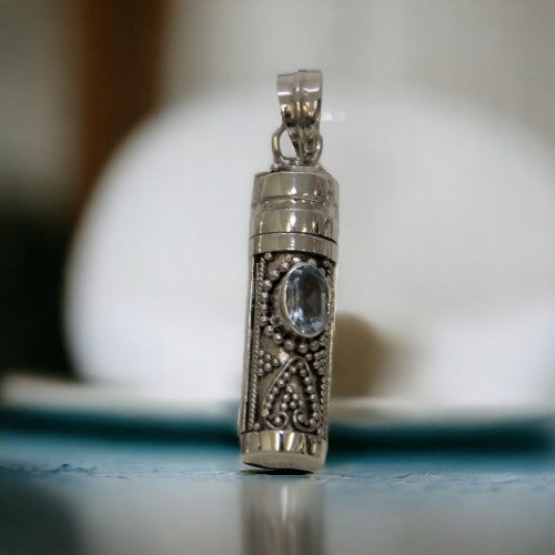 Colgante Plata Cofre Deseos - TOPACIO AZUL REF1490