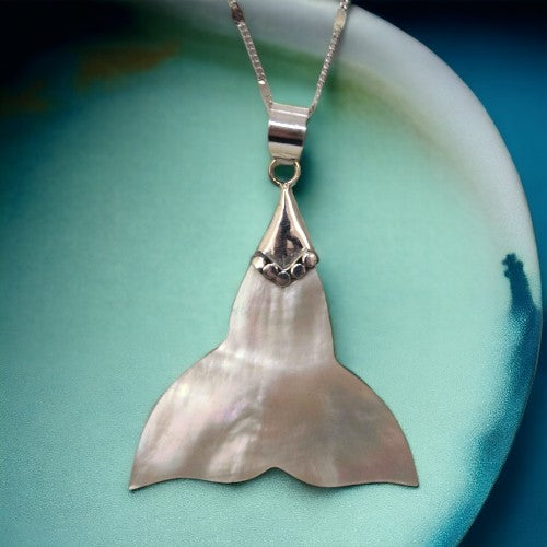 Colgante Plata concha COLA BALLENA REF790 - PERLA