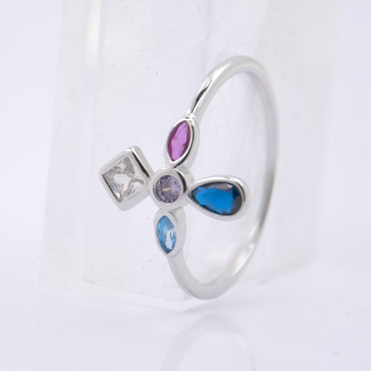 Anillo Plata de Ley 5 Circonitas REF390