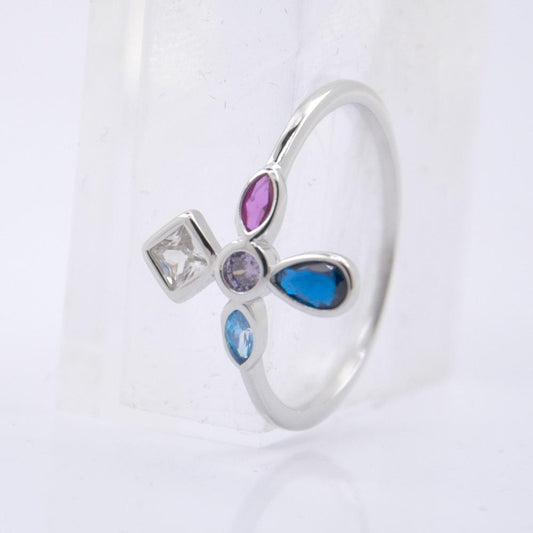 Anillo Plata de Ley 5 Circonitas REF390
